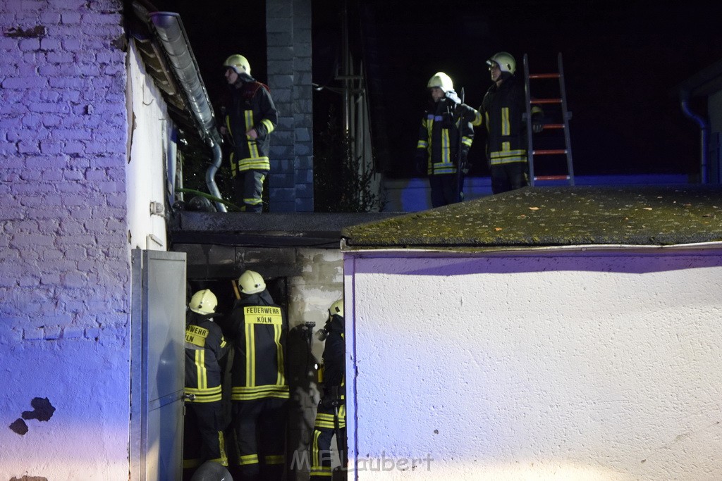 Feuer 2 Koeln Porz Langel Hinter der Kirche P094.JPG - Miklos Laubert